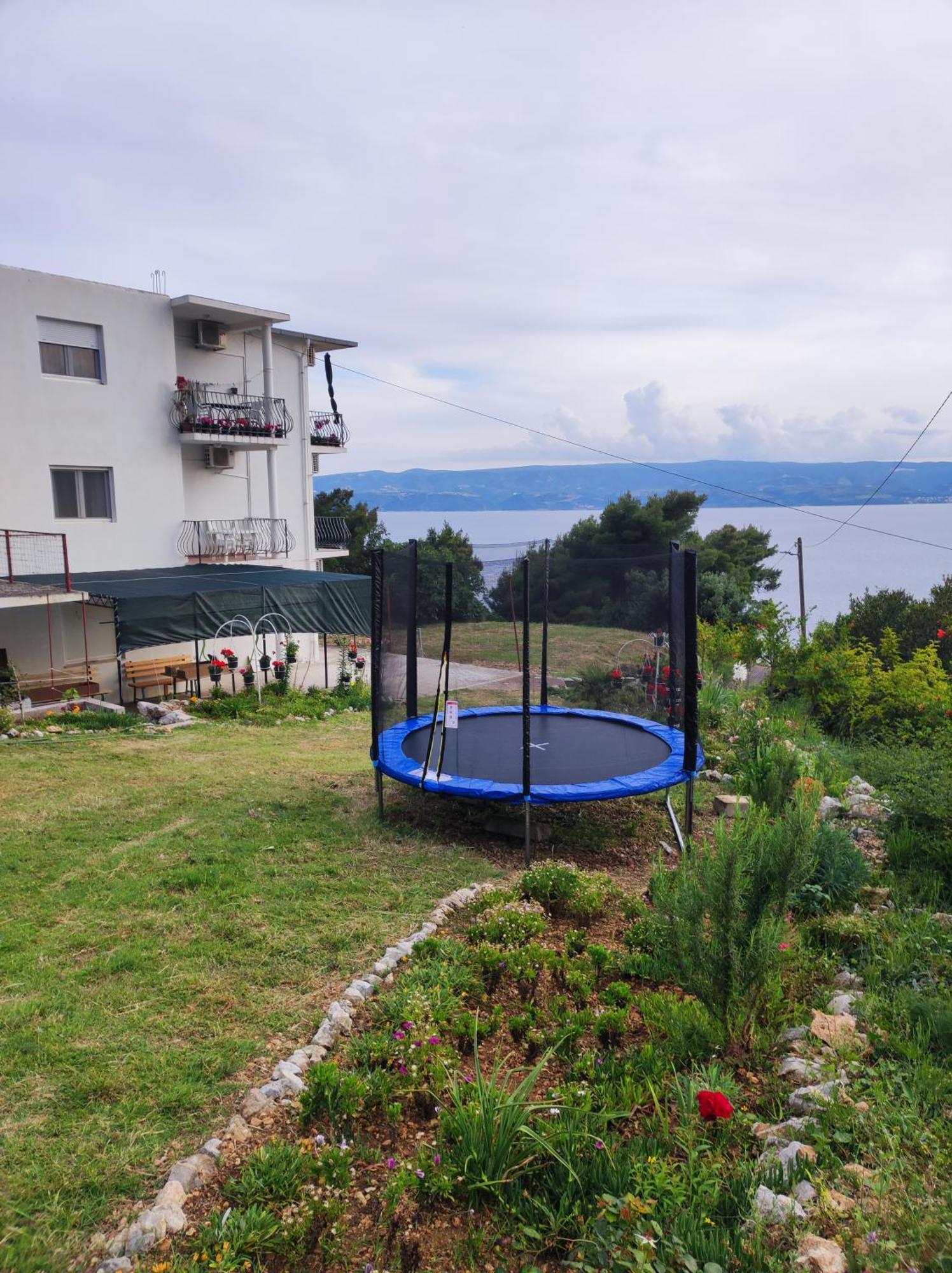 Apartment With 2 Balconies And Sea View أوميس المظهر الخارجي الصورة
